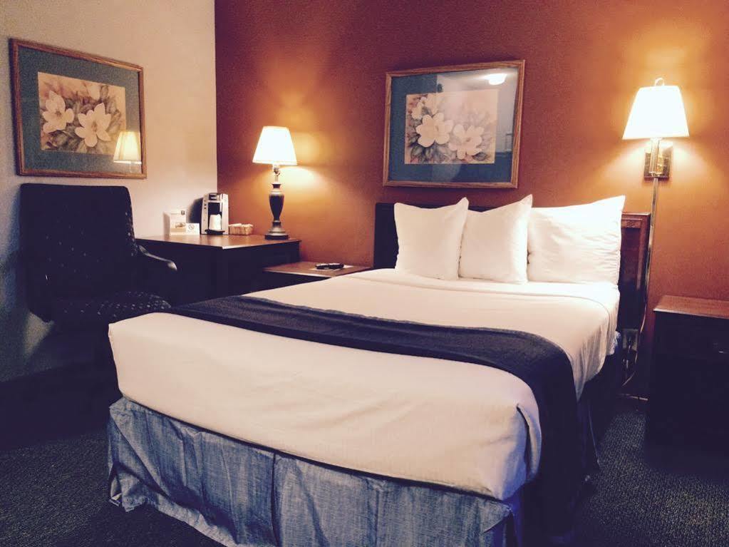 סיינט קלאוד Travelodge By Wyndham Motel Of St Cloud מראה חיצוני תמונה